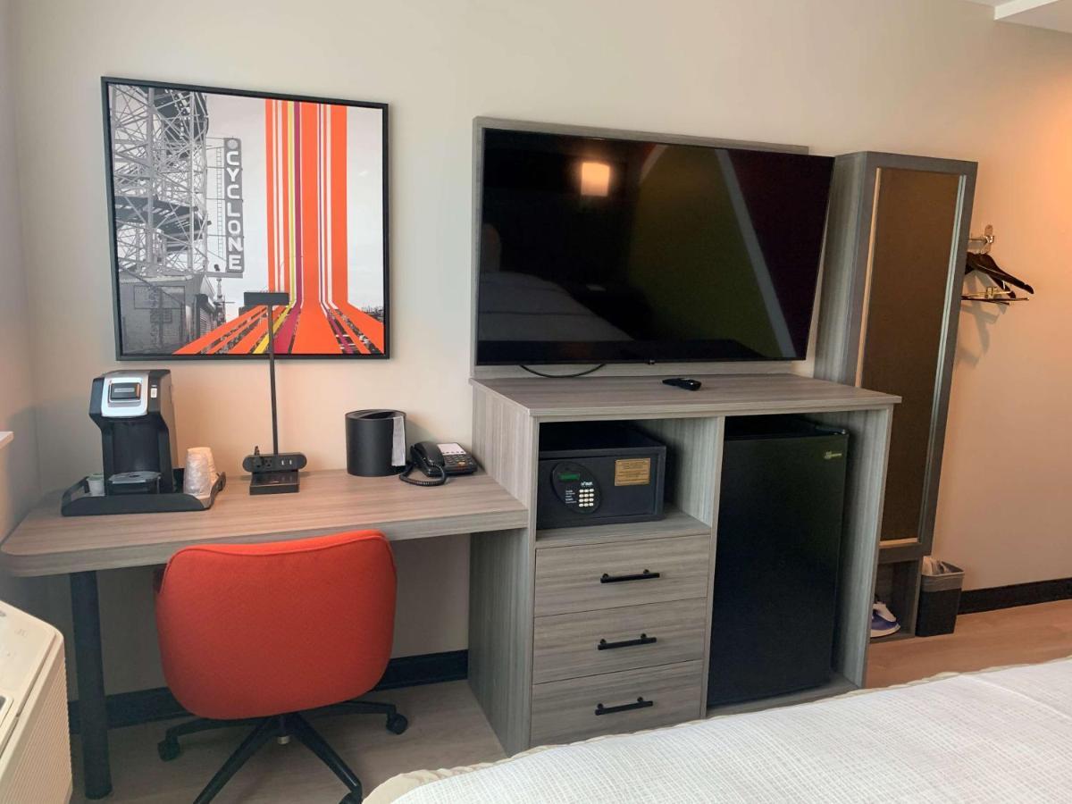 Best Western Plus Brooklyn-Prospect Park New York Exteriör bild